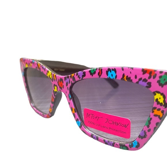 BETSEY JOHNSON Pink Multicolor SUNGLASSES NWT - Picture 3 of 3